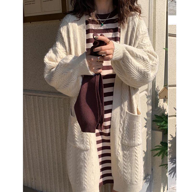Damen Grobstrick Cardigan mit tiefen Taschen und elegantem Zopfdesign Heidi-Mode