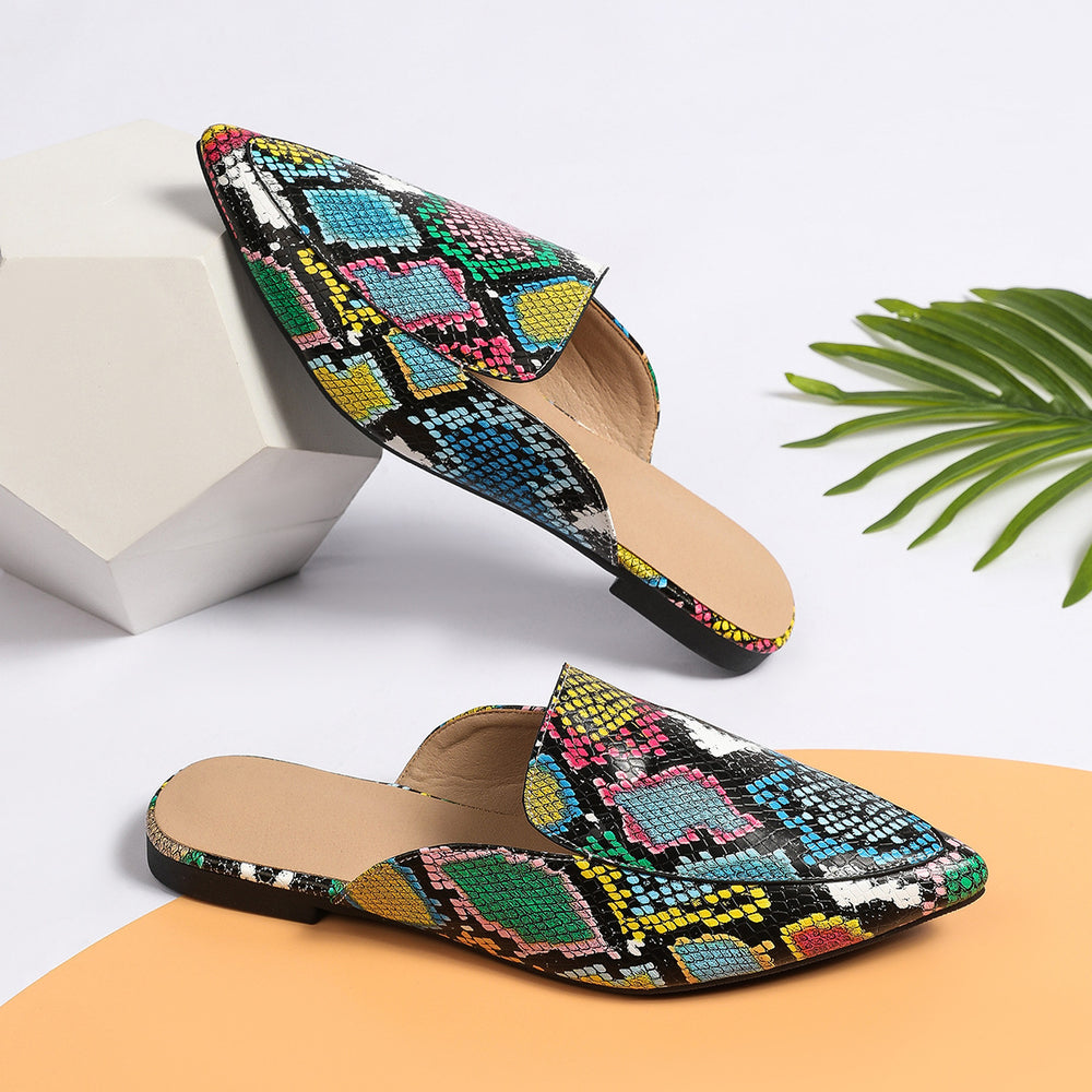 Damen Slip-On Mules mit buntem Schlangenmuster und komfortablem Fußbett Heidi-Mode