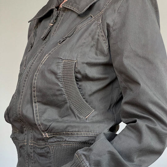 Damen cropped Jacke mit Reißverschluss und praktischen Taschen Heidi-Mode