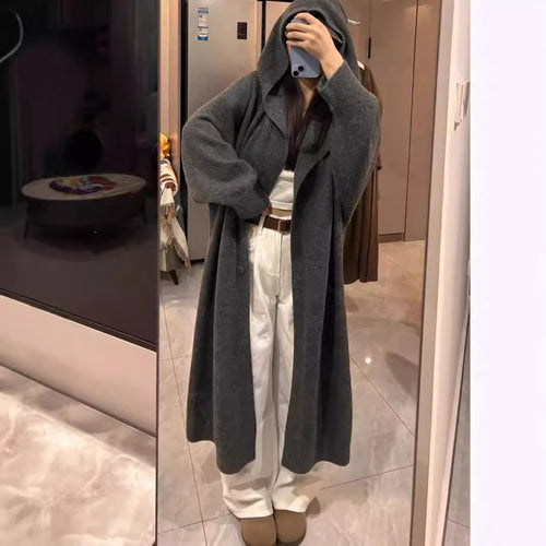 Damen Langer Strickcardigan mit Kapuze und praktischen Knöpfen Heidi-Mode