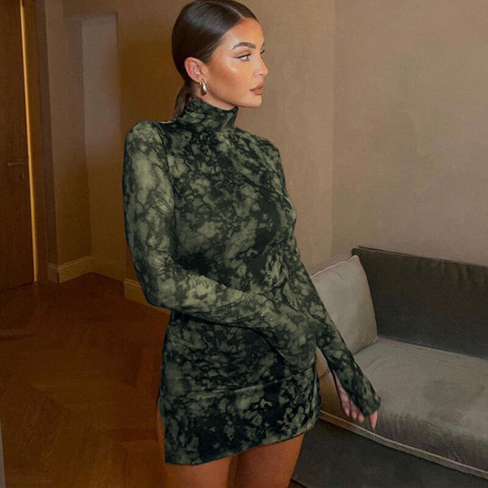 Damen Figurumspielendes Minikleid mit Spitzeneinsätzen und hohem Schlitz Heidi-Mode