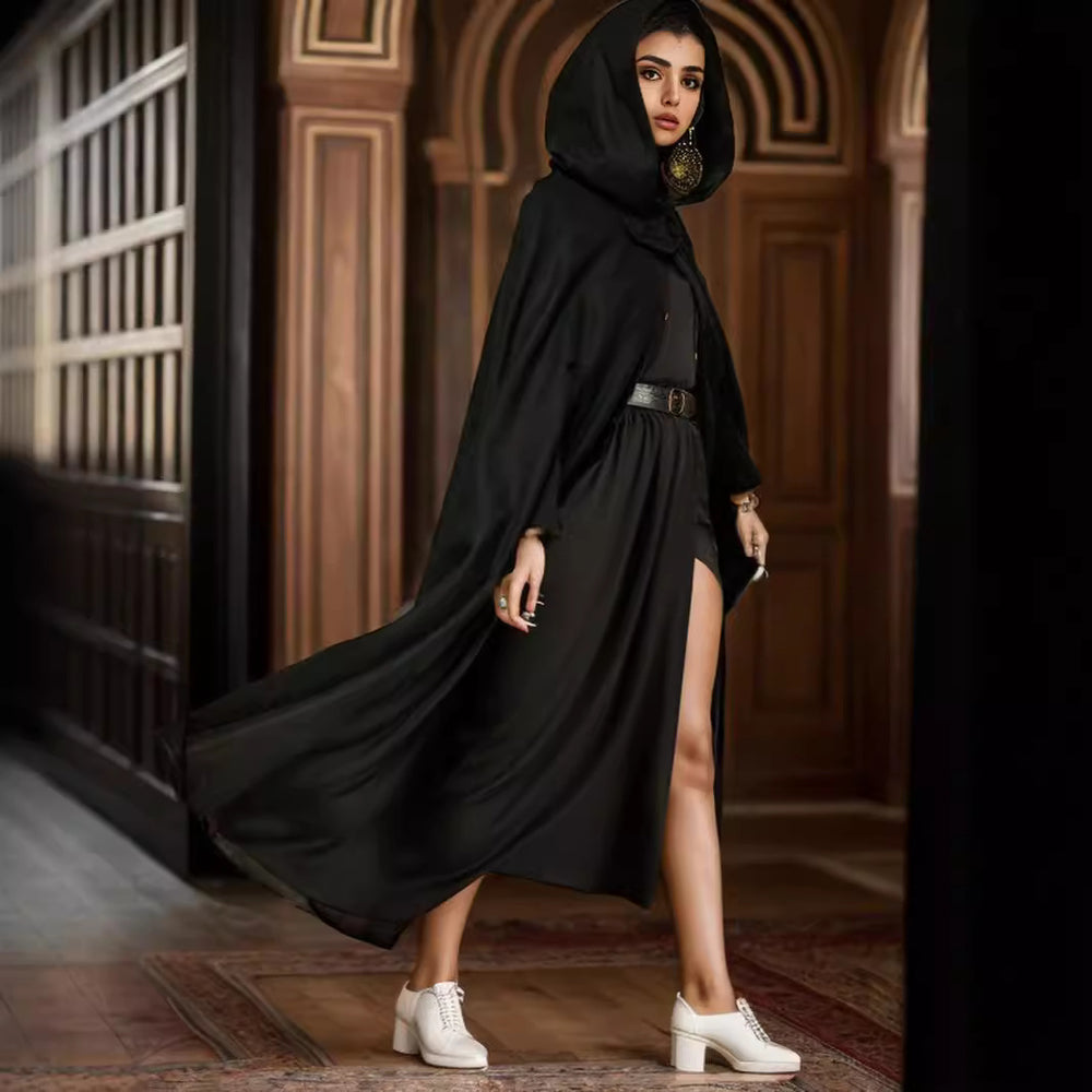 Damen modern geschnittener Umhang mit Kapuze Heidi-Mode