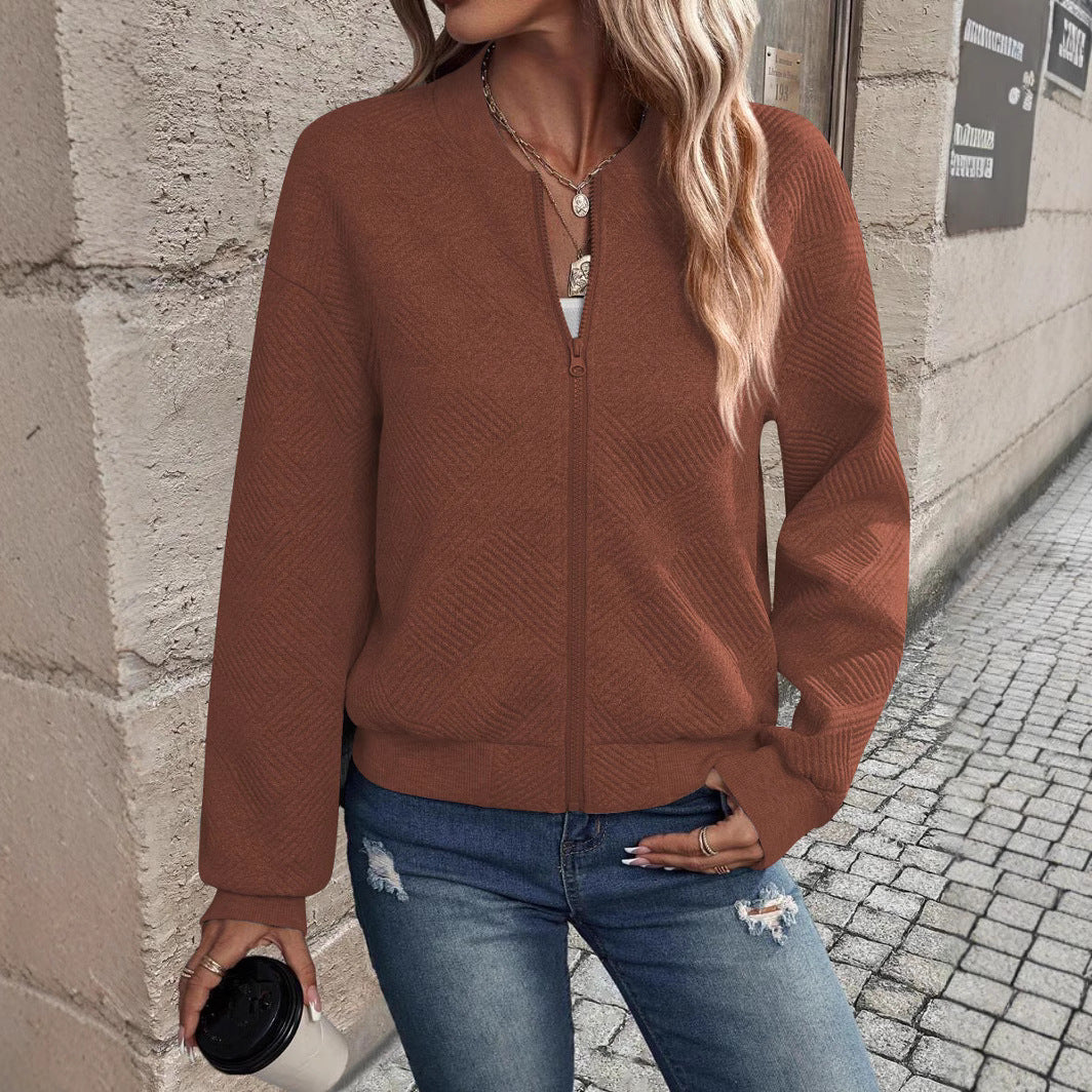 Damen stylische Sweatjacke mit strukturiertem Muster und hohem Kragen Heidi-Mode