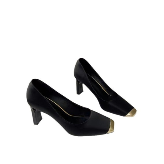 Damen Elegante und bequeme Pumps mit goldener Akzentverzierung Heidi-Mode