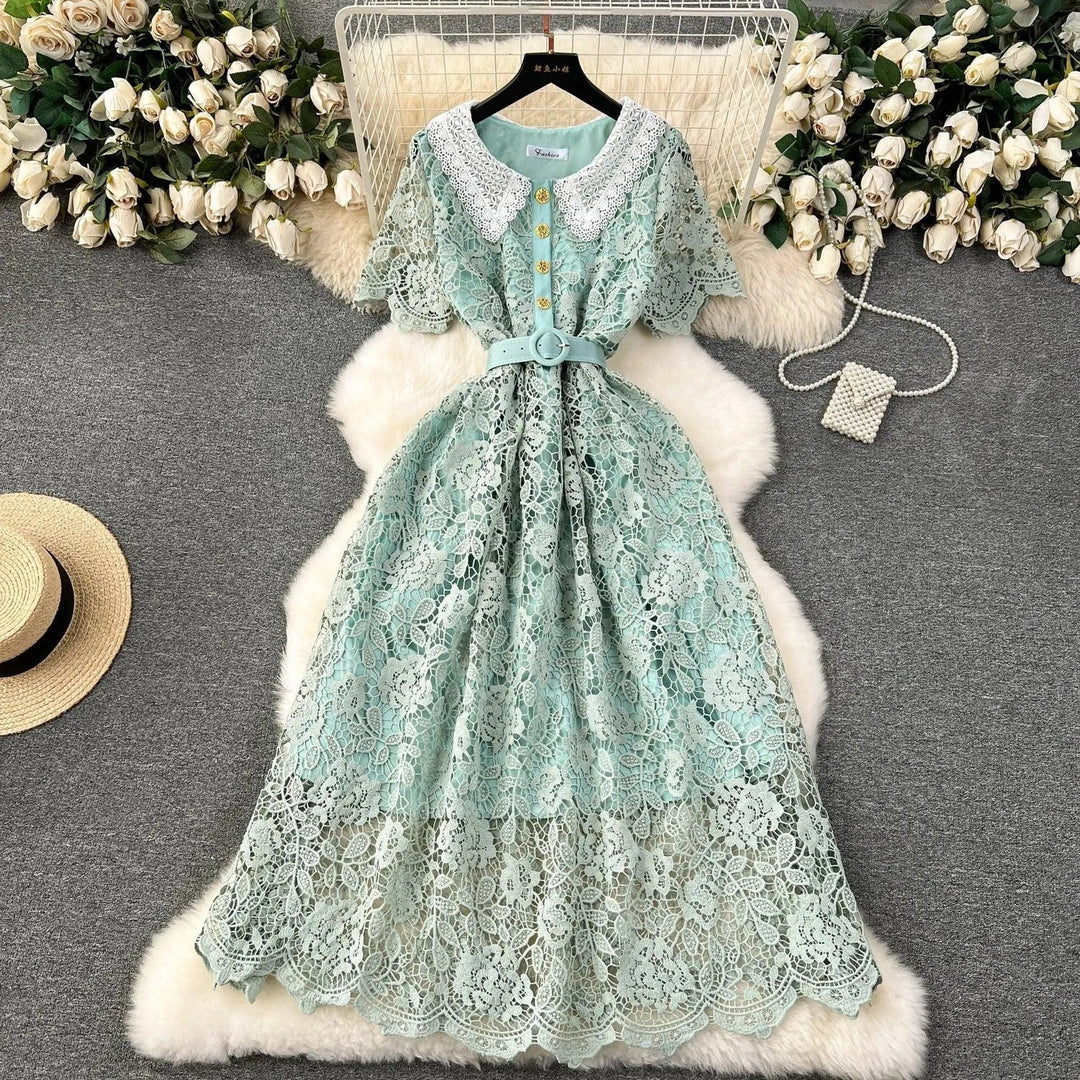 Heidi-Mode | Mittel langes Spitzenkleid