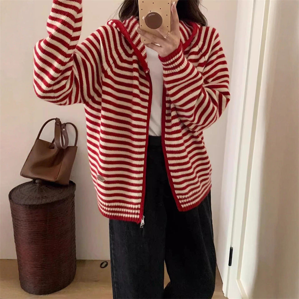 Damen Gestreifte Kapuzenjacke mit praktischem Reißverschluss und seitlichen Taschen Heidi-Mode