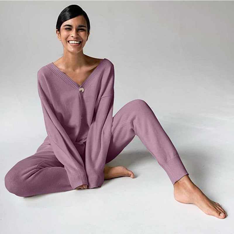 Damen Relaxed Fit Strickanzug mit V-Ausschnitt und Knopfdetail Heidi-Mode