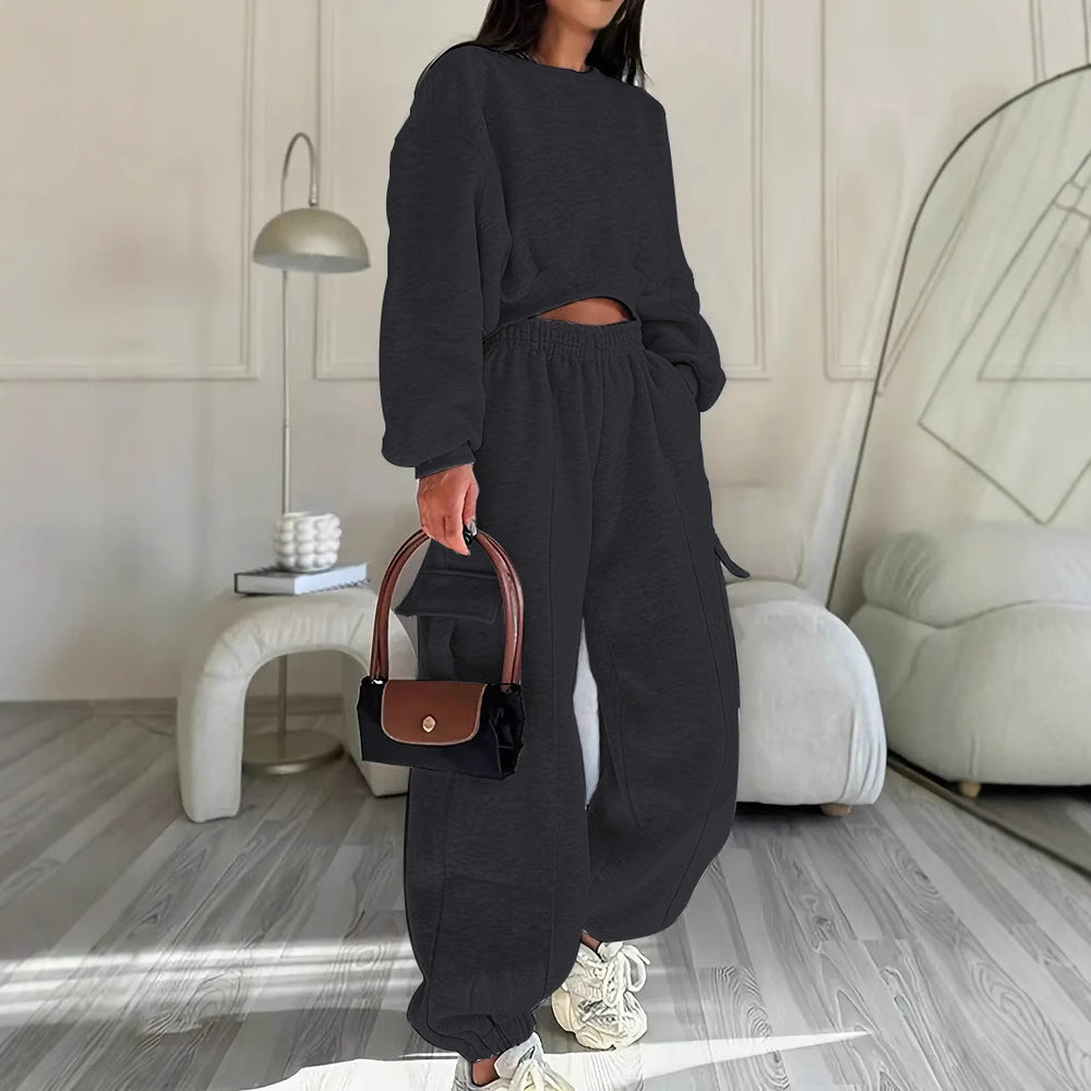 Damen Gemütliches Loungewear-Set mit cropped Sweatshirt und weiten Hosen Heidi-Mode