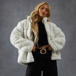 Damen Modische Kurzjacke mit voluminösem Teddy-Fell Heidi-Mode