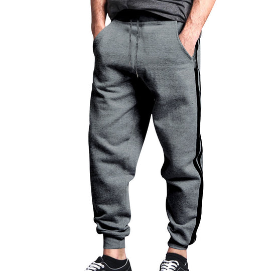 Herren sportliche Jogginghose mit seitlichen Kontraststreifen und elastischem Bund Heidi-Mode