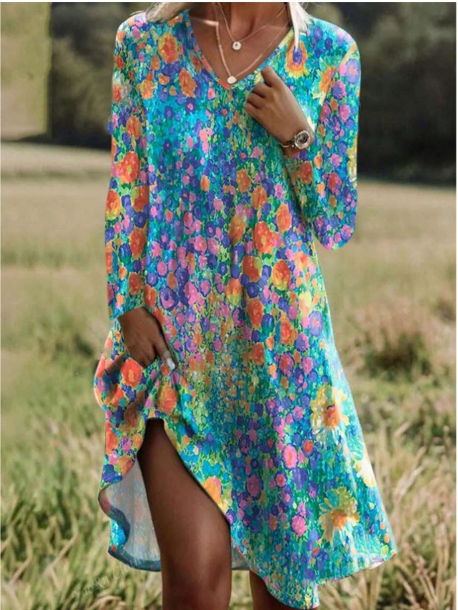 Damen Freizeitkleid mit modischem V-Ausschnitt und Seitenschlitz Heidi-Mode