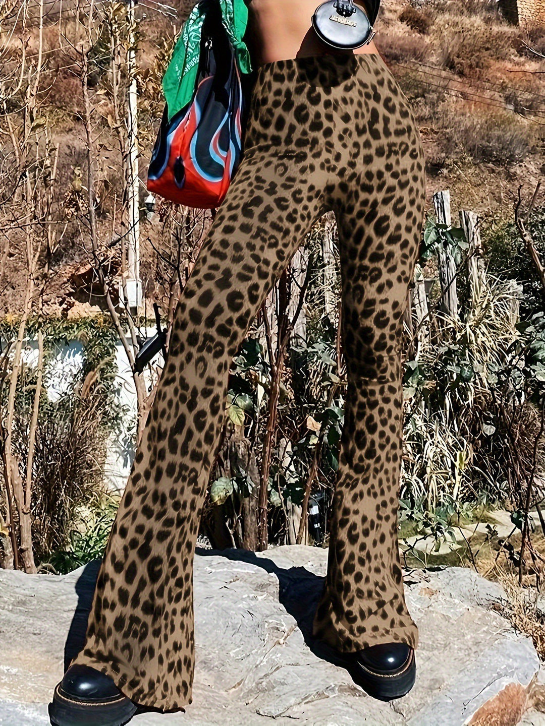 Damen Flared Leggings mit trendigem Leopardenmuster Heidi-Mode