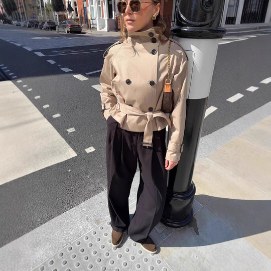 Damen modischer Trenchcoat mit innovativem Schnitt und praktischen Details Heidi-Mode