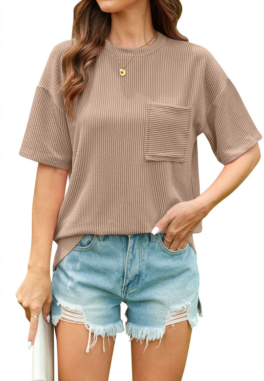 Damen lässiges T-Shirt mit strukturierter Textur und praktischer Brusttasche Heidi-Mode