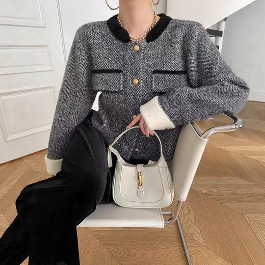 Damen Modischer Strickjacke mit Struktur und eleganten Knopfdetails Heidi-Mode