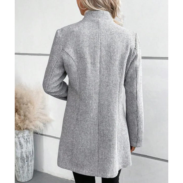 Damen Eleganter, schmal geschnittener Blazer mit feinem Streifenmuster Heidi-Mode