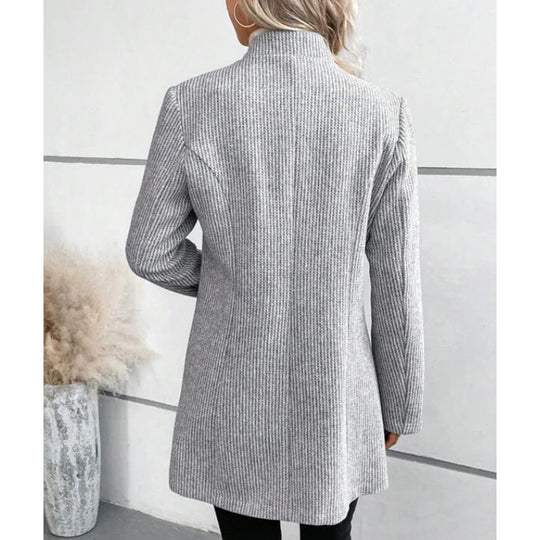 Damen Eleganter, schmal geschnittener Blazer mit feinem Streifenmuster Heidi-Mode