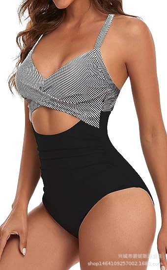 Heidi Mode | Hohler rückenfreier Bikini mit engen Trägern