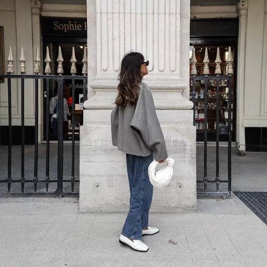 Damen modische Kurzjacke mit elegantem Revers und praktischen Taschen Heidi-Mode