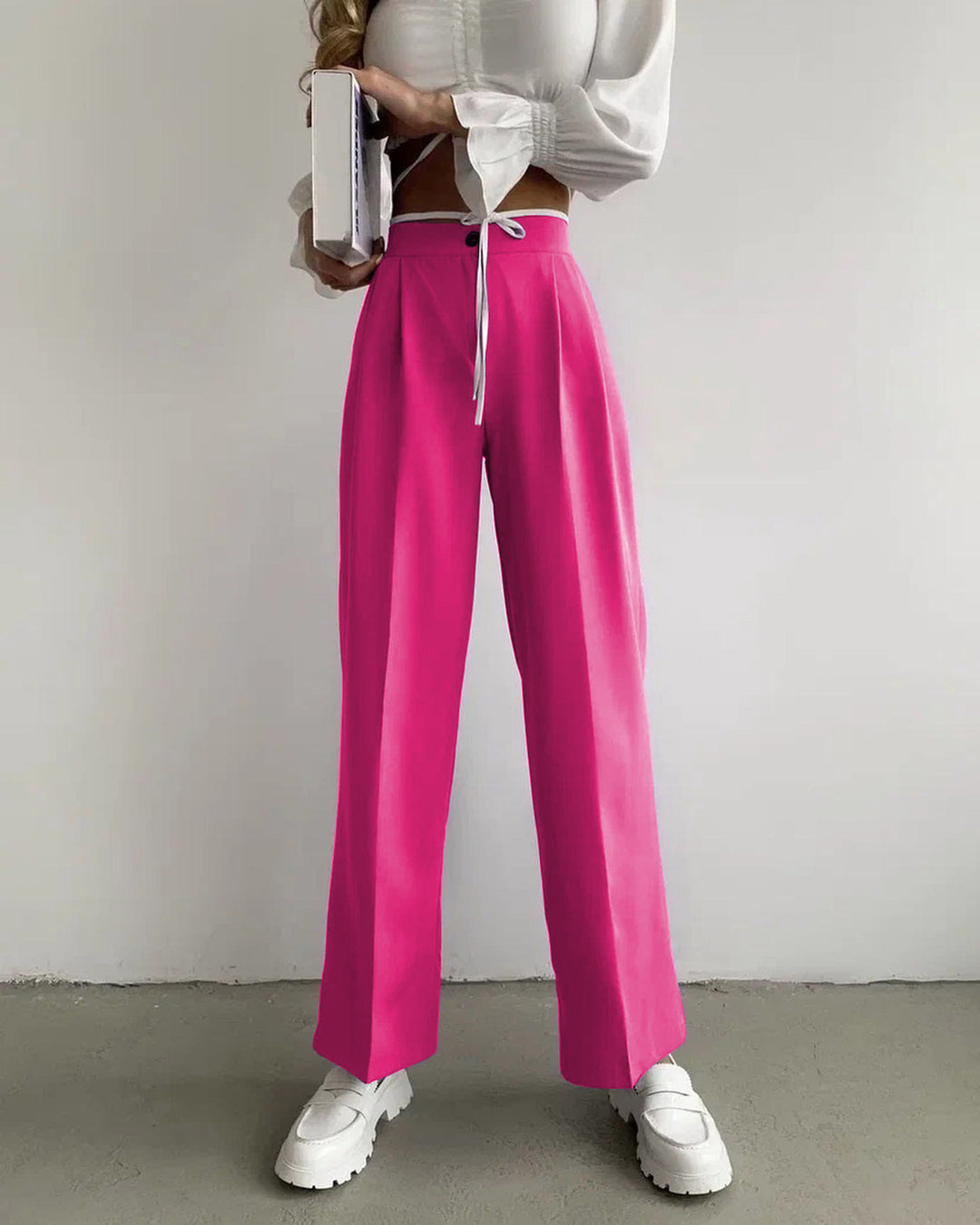 Damen weite klassische Hose mit hohem Bund und praktischen Bindegurten Heidi-Mode