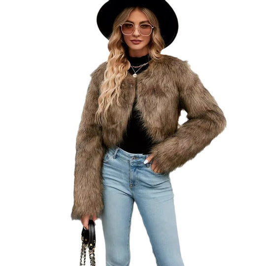 Damen Kurzjacke aus Kunstpelz mit weitem Schnitt und flauschigen Ärmeln Heidi-Mode