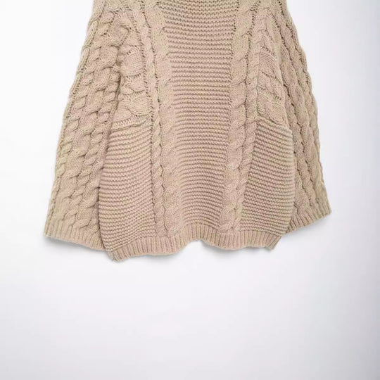 Damen Strickpullover im lässigen Oversize-Schnitt mit aufwendigem Zopfmuster Heidi-Mode
