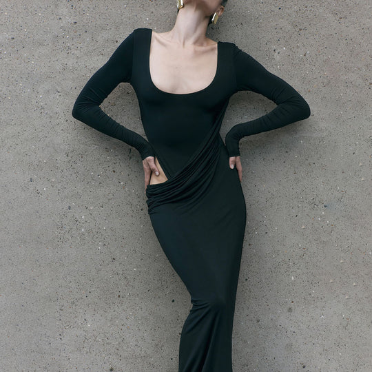 Damen figurbetontes Maxikleid mit innovativem Drapierungselement Heidi-Mode