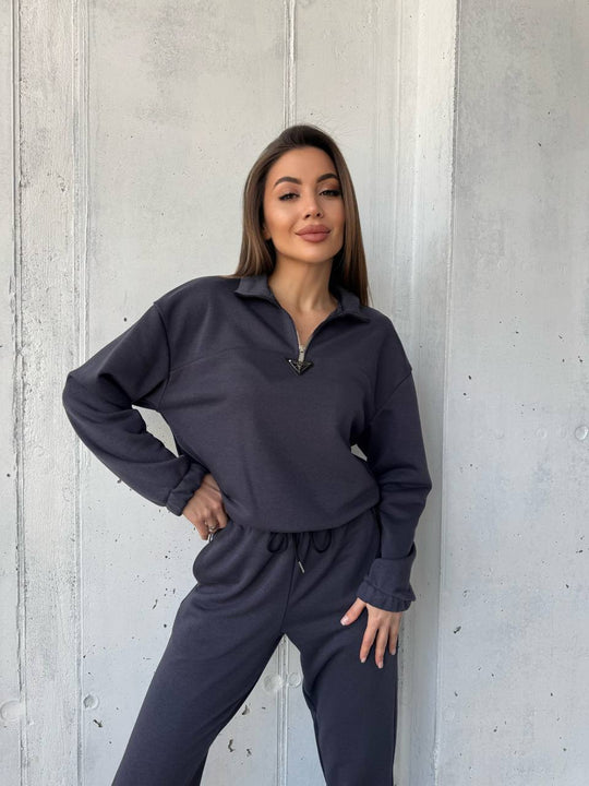 Damen modischer Jogginganzug mit hochgeschlossenem Kragen und Kordelzug Heidi-Mode