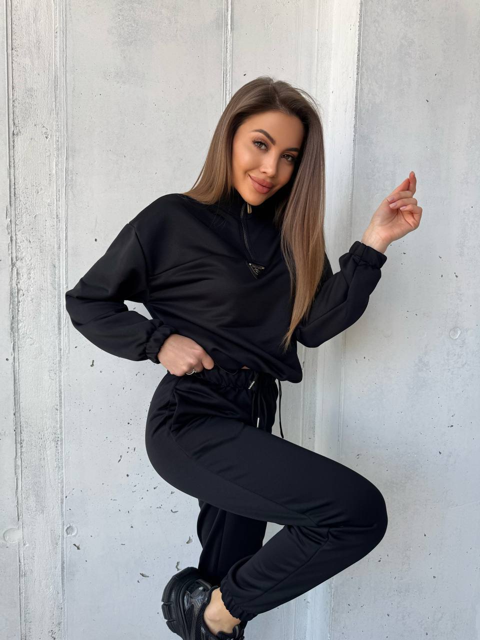 Damen modischer Jogginganzug mit hochgeschlossenem Kragen und Kordelzug Heidi-Mode