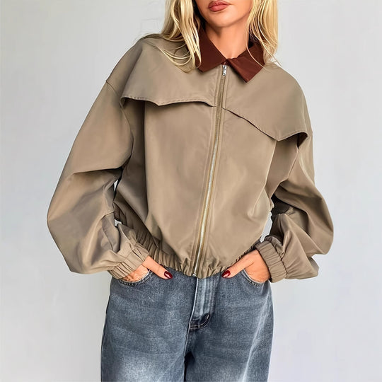 Damen Lässige Cropjacke mit weit geschnittenen Ärmeln und kontrastierendem Kragen Heidi-Mode