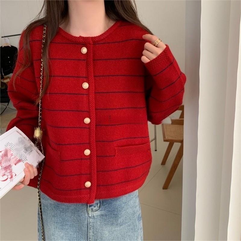 Damen gemütlicher Cardigan mit feinen Streifen und praktischen Taschen Heidi-Mode