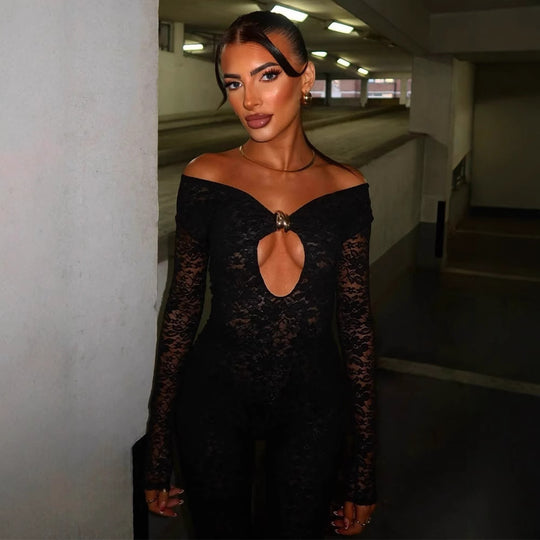 Damen Eleganter Lace-Bodysuit mit tiefem V-Ausschnitt und langen Ärmeln Heidi-Mode