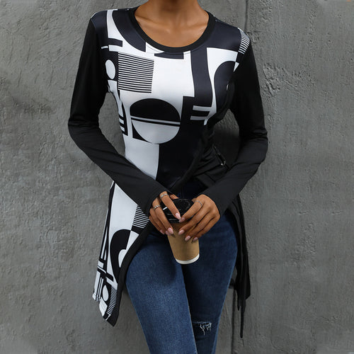 Damen Langarmshirt mit grafischem Muster und asymmetrischem Saum Heidi-Mode