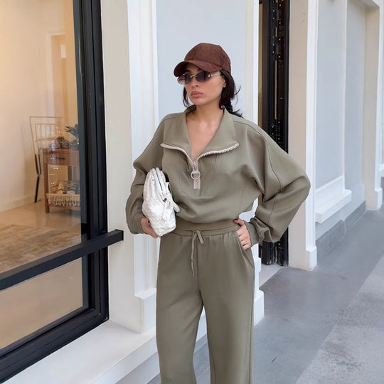 Damen gemütliches Fleece-Loungewear-Set mit hochgezogenem Kragen und lockerer Passform Heidi-Mode