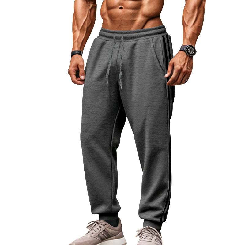 Herren Bequeme Sporthose mit kontrastierenden Seiteneinsätzen und elastischem Bund Heidi-Mode