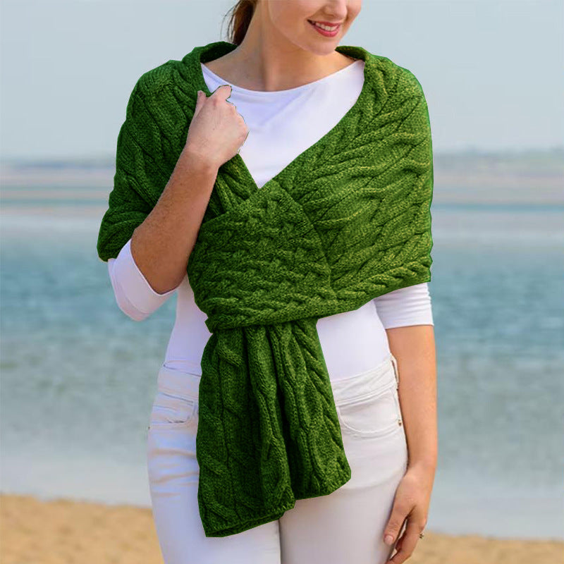 Damen Strickschal mit modernem Zopfmuster und vielseitigem Tragekomfort Heidi-Mode