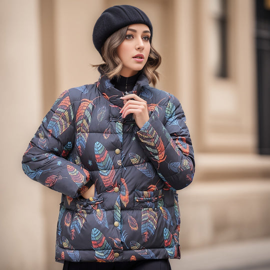 Damen gesteppte Winterjacke mit buntem Kunstdesign und praktischen Taschen Heidi-Mode