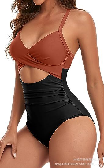 Heidi Mode | Hohler rückenfreier Bikini mit engen Trägern