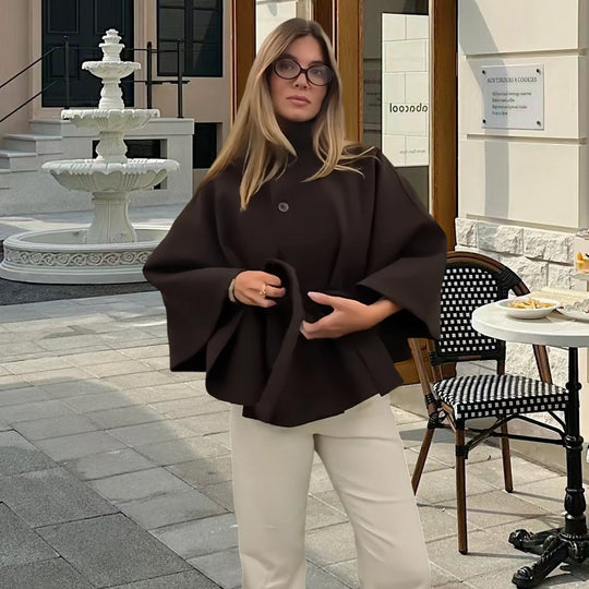 Damen elegante Überwurfjacke mit modernem Knopfdetail Heidi-Mode