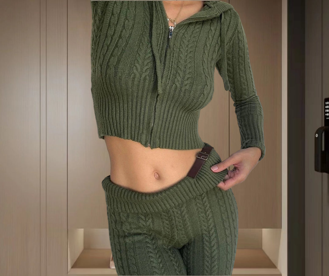 Damen Strickanzug mit Reißverschluss und weitem Bein Heidi-Mode