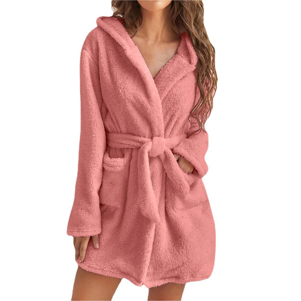 Damen Kuscheliger Fleece-Bademantel mit Kapuze und Gürtel Heidi-Mode