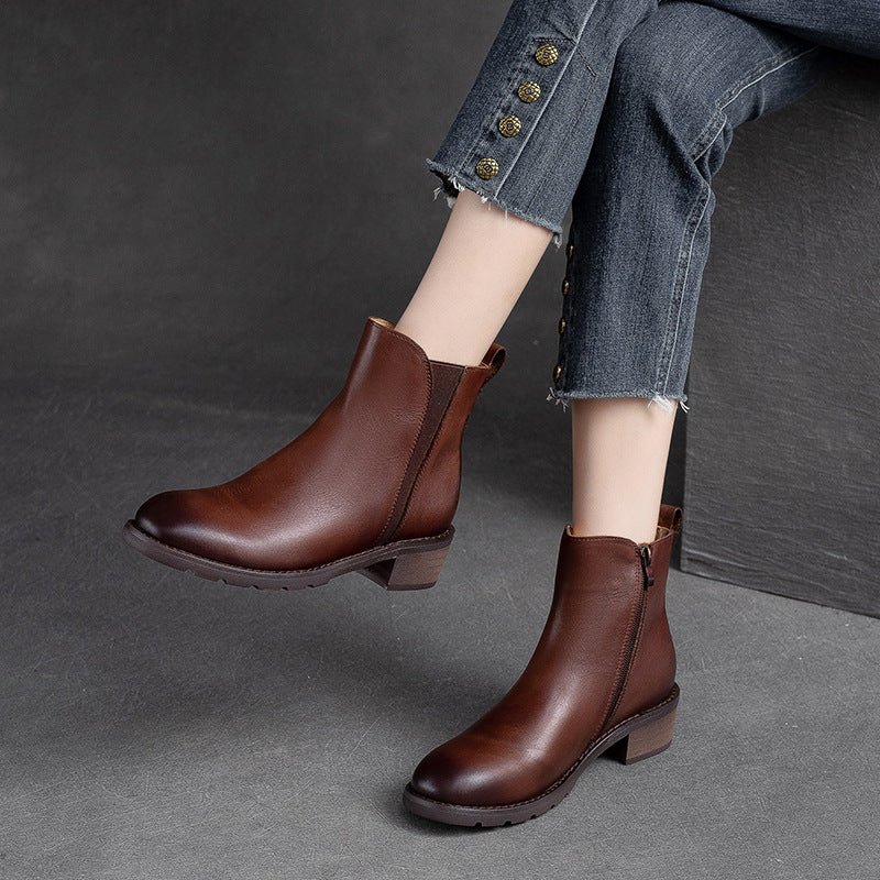 Damen Stiefeletten aus geschmeidigem Leder mit praktischem Reißverschluss und robustem Blockabsatz Heidi-Mode