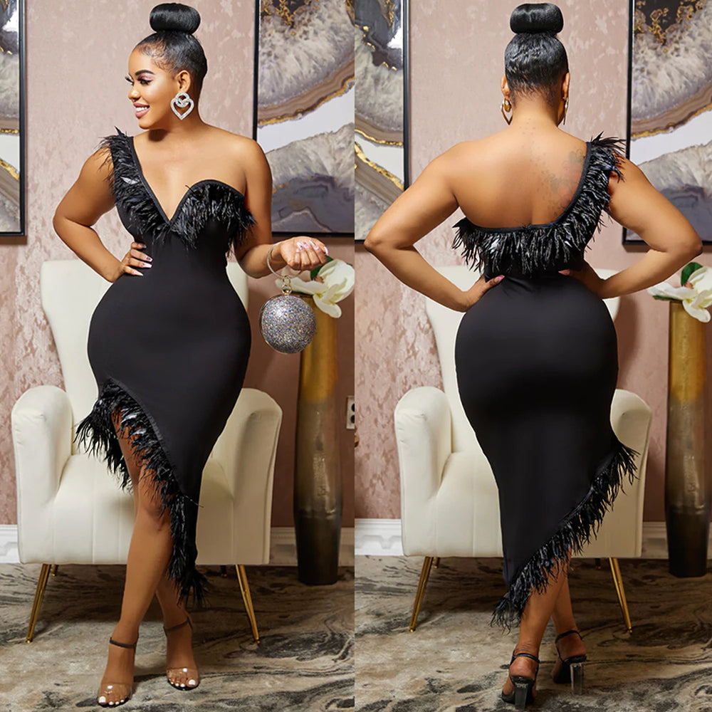 Damen Figurbetontes Abendkleid mit asymmetrischem Schnitt und eleganten Federdetails Heidi-Mode