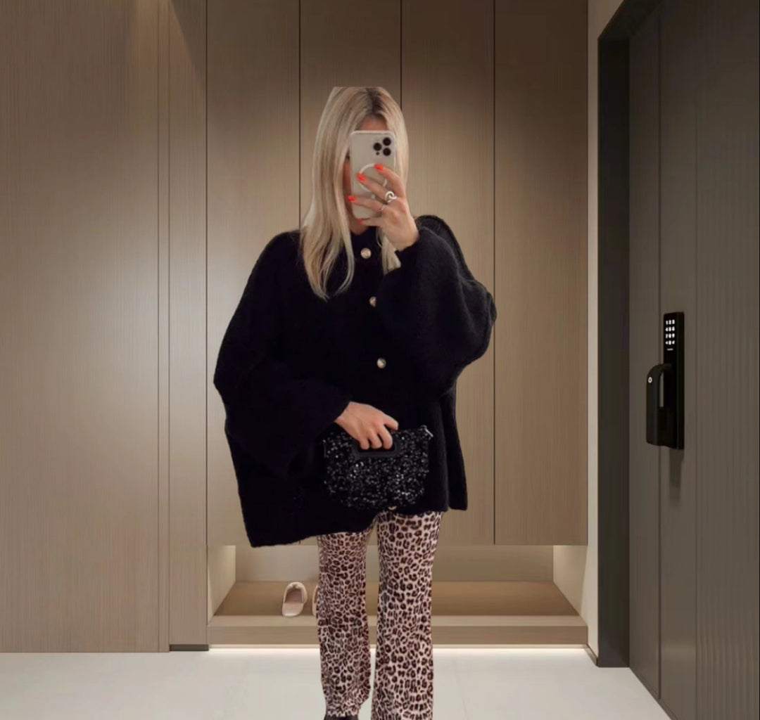 Damen Strickjacke mit weiten Ärmeln und Knopfdetails Heidi-Mode