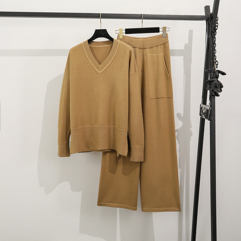 Damen lässiges Strick-Loungewear-Set mit tiefem V-Ausschnitt und praktischen Taschen Heidi-Mode