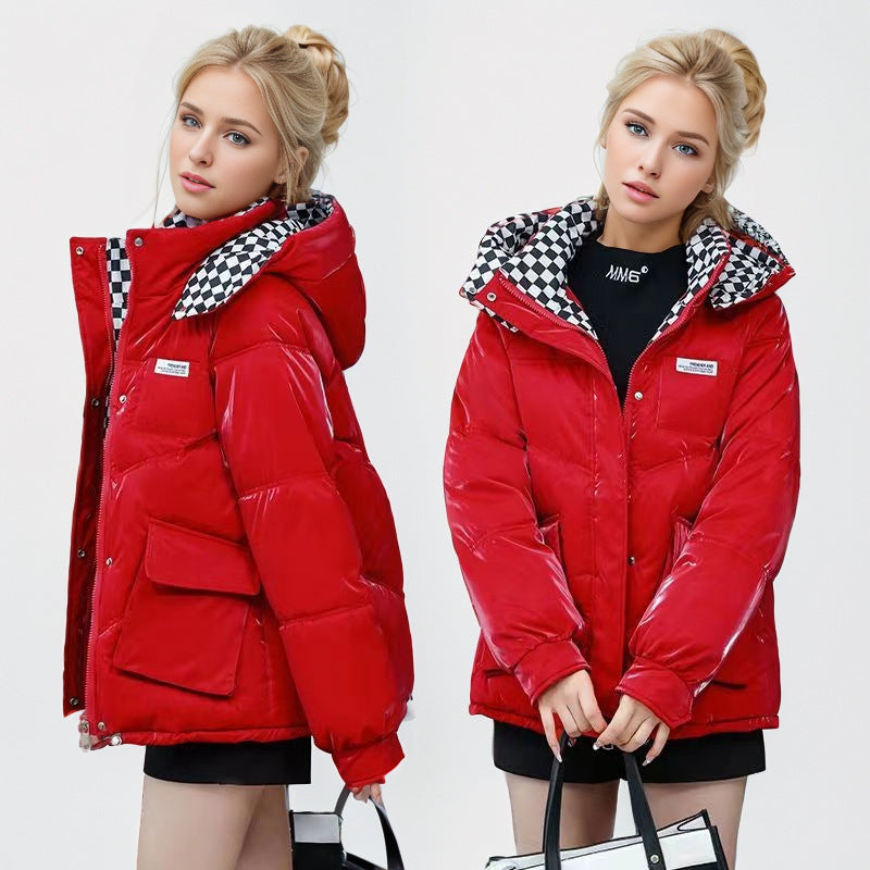 Damen modische glänzende Steppjacke mit hochschließendem Kragen und praktischen Taschen Heidi-Mode