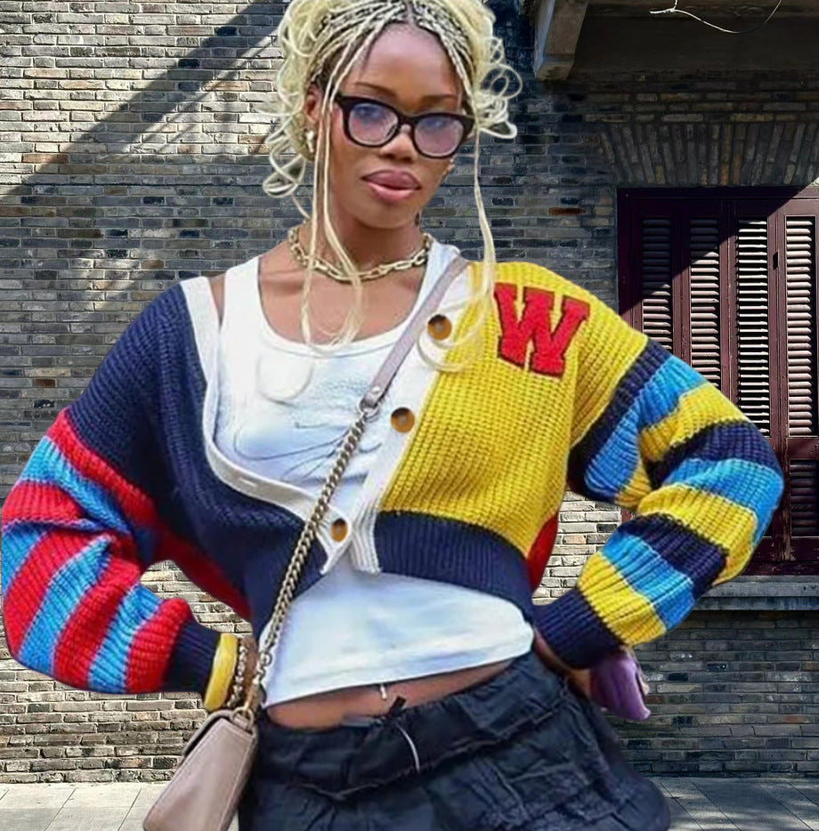 Damen Gemusterter Strickjacke mit Knopfdetails und weiten Ärmeln Heidi-Mode