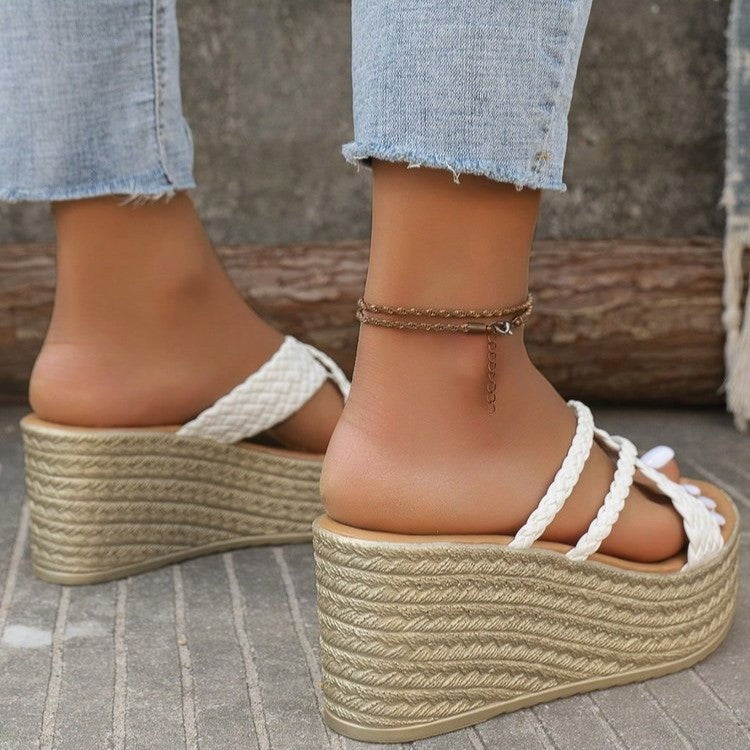 Damen Plateau-Sandalen mit geflochtenem Riemendesign und rutschfester Sohle Heidi-Mode
