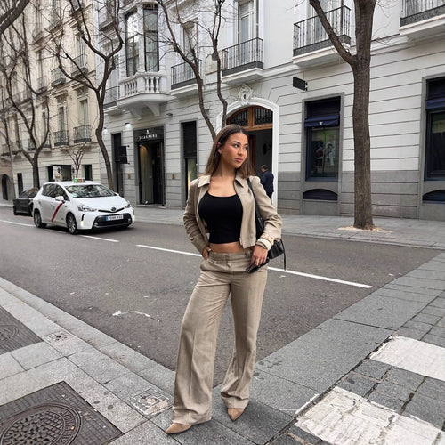 Damen cropped Jacke aus hochwertigem Stoff mit elegantem Reißverschluss Heidi-Mode