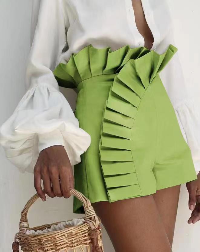 Damen Elegante kurze Hose mit Rüschendetails Heidi-Mode